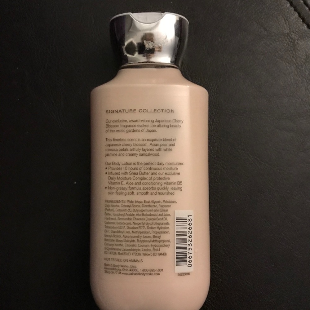 BathBodyworks SheaButter CoconutOil SweetPea Lotio - Picture 2 of 2